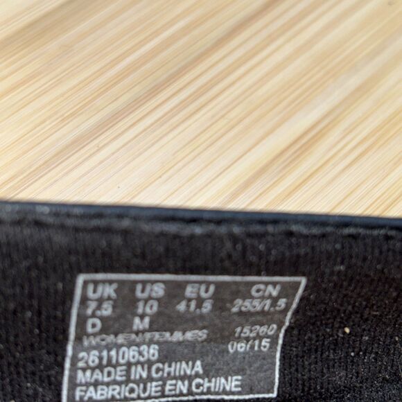 Clarks Pegg Abbie Black Leather Slip On Comfort Flats Shoes Women’s Size 10 - Picture 10 of 10